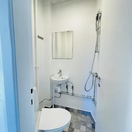 Aday - Luminous With 2 Bedrooms Апартаменты *