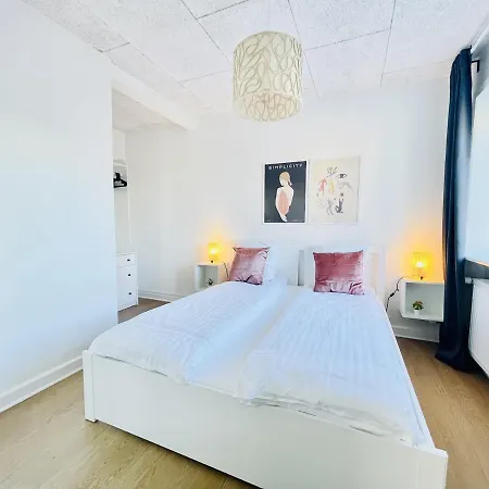 Апартаменты Aday - Luminous With 2 Bedrooms *