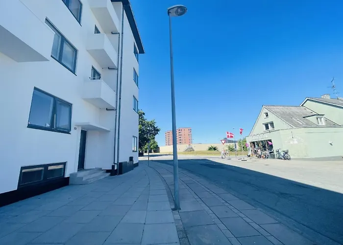 Aday - Luminous With 2 Bedrooms *