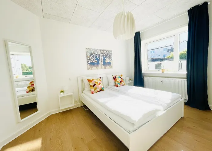 Aday - Luminous With 2 Bedrooms *